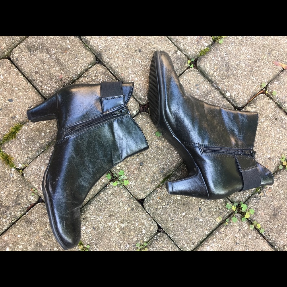 Black Booties - Picture 4 of 6